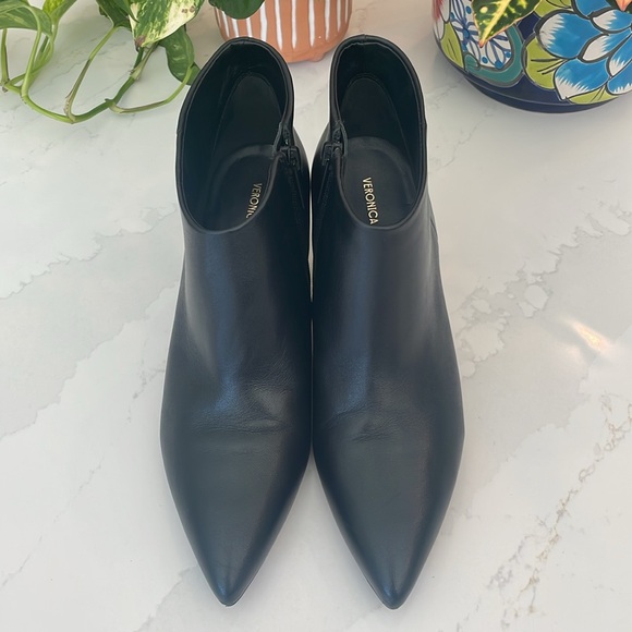Veronica Beard Leone Pointed Toe Black Leather Bootie Size 8 - Picture 6 of 13